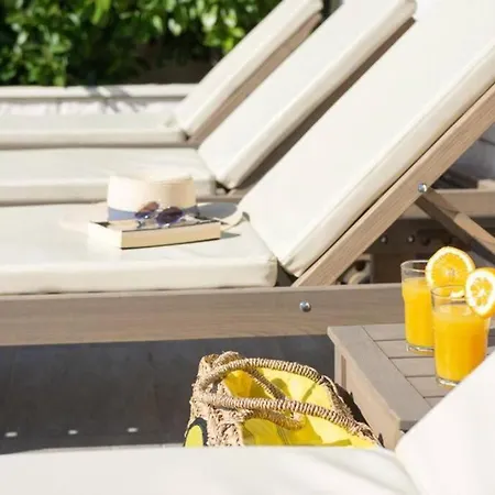 Luxury By The Sea With Heated Pool