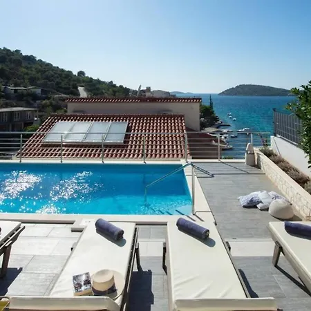 Luxury By The Sea With Heated Pool Razanj