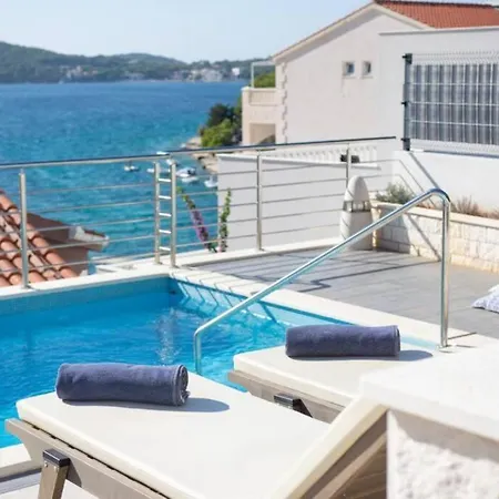 Luxury By The Sea With Heated Pool * Razanj